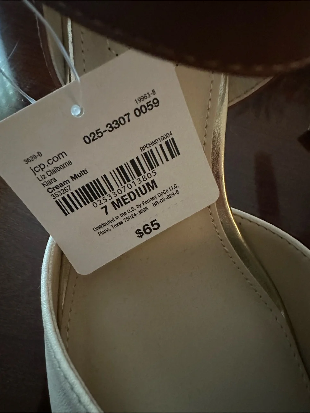 Pointed Two-Tone Ankle-Strap Pumps in Cream and Brown